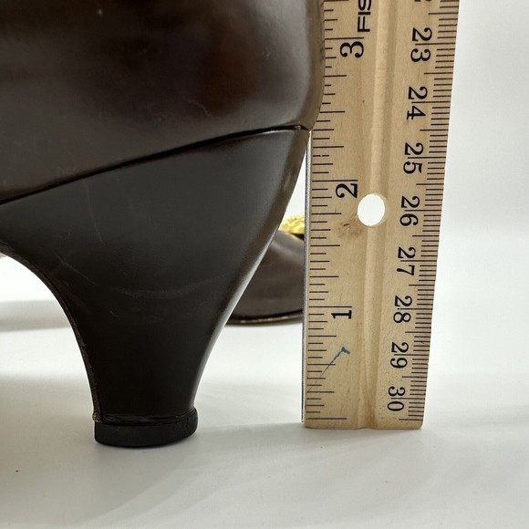 Salvatore Ferragamo Pumps 7 B Brown Gold Hardware Closed Toe Heels Shoes Italy - Picture 14 of 14